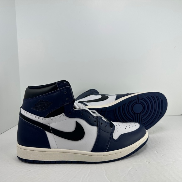 Nike Air Jordan High OG Midnight Navy Sneakers Retro DZ5485-401